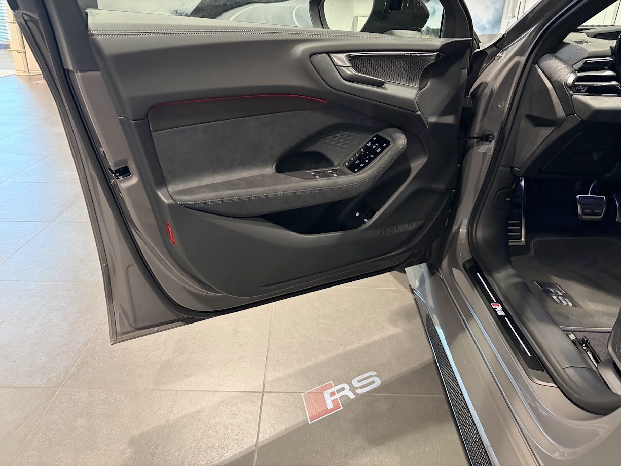 AUDI RS 5 Avant, Voll-Hybrid Benzin/Elektro, Neuwagen, Automatik - 3