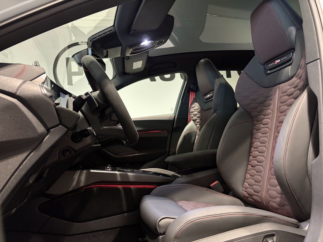 AUDI RS 5 Avant, Full-Hybrid Petrol/Electric, New car, Automatic - 4
