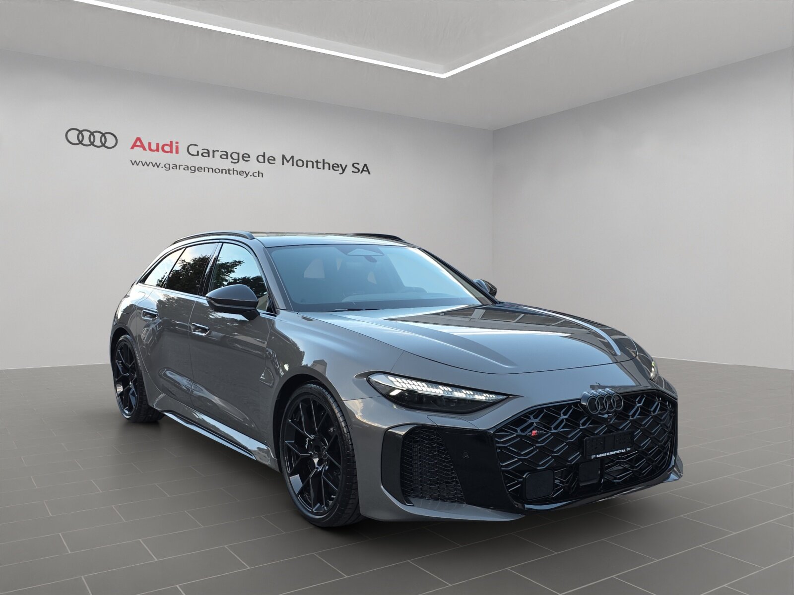 AUDI RS 5 Avant TFSI 470 kW Tiptronic quattro, Plug-in-Hybrid Benzin/Elektro, Occasion / Gebraucht, Automatik - 3