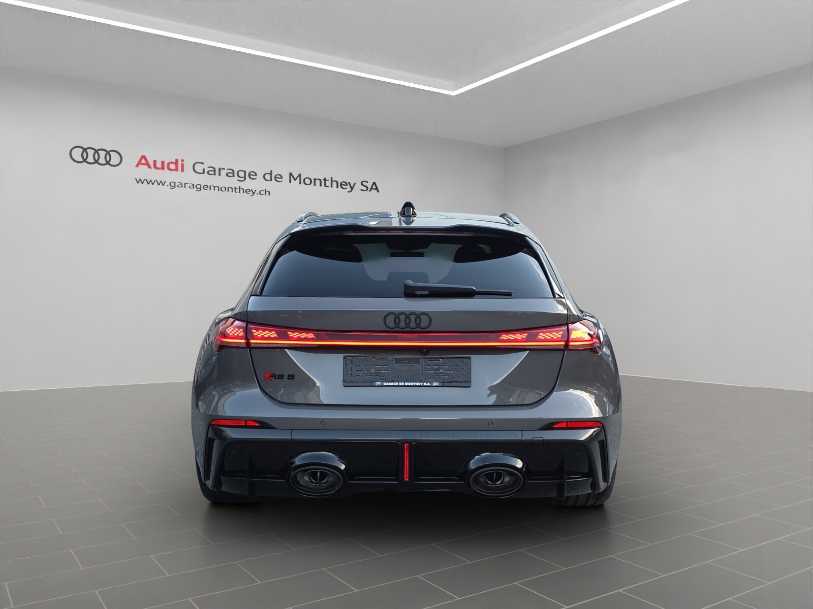 AUDI RS 5 Avant TFSI 470 kW Tiptronic quattro, Plug-in-Hybrid Benzin/Elektro, Occasion / Gebraucht, Automatik - 5