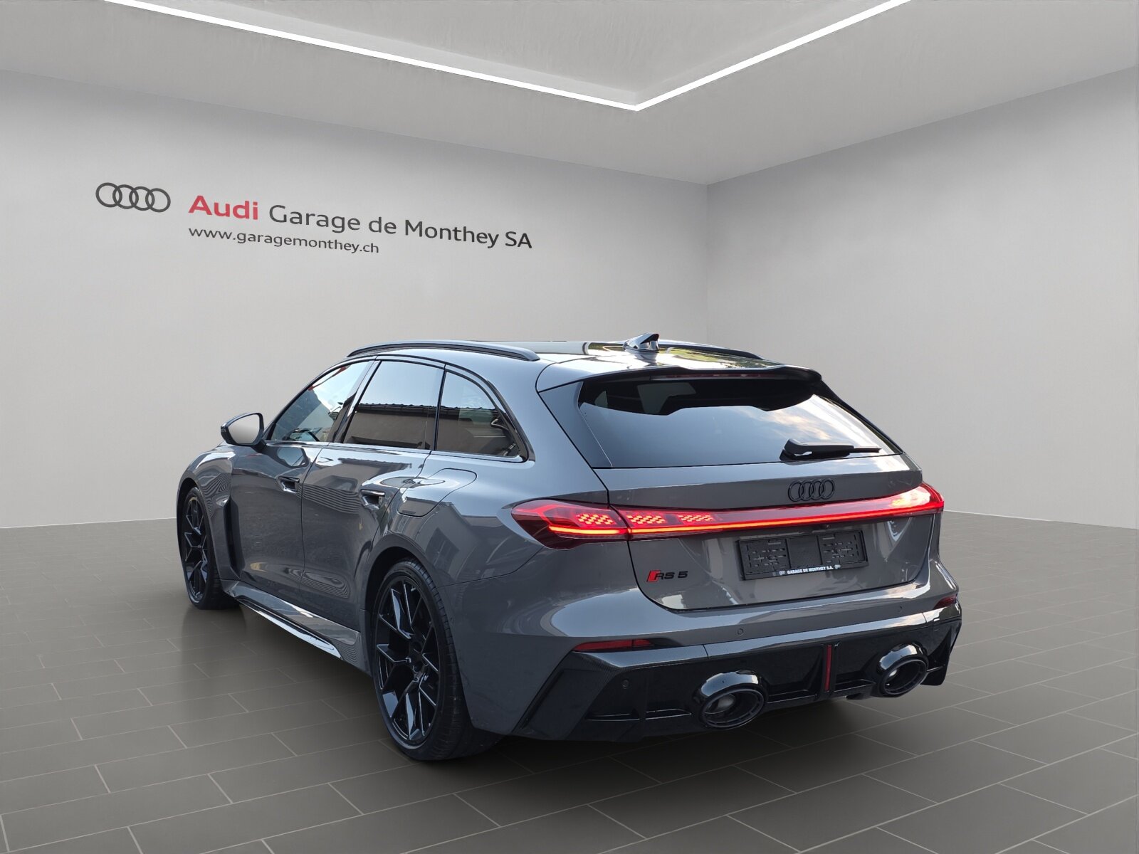 AUDI RS 5 Avant TFSI 470 kW Tiptronic quattro, Plug-in-Hybrid Benzin/Elektro, Occasion / Gebraucht, Automatik - 6