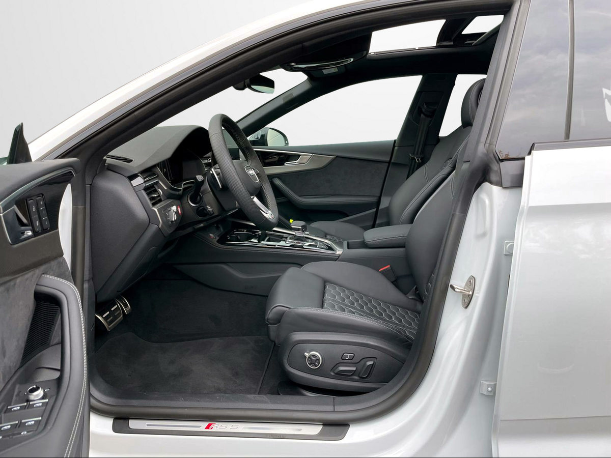 AUDI RS 5 Sportback, Petrol, Second hand / Used, Automatic - 5