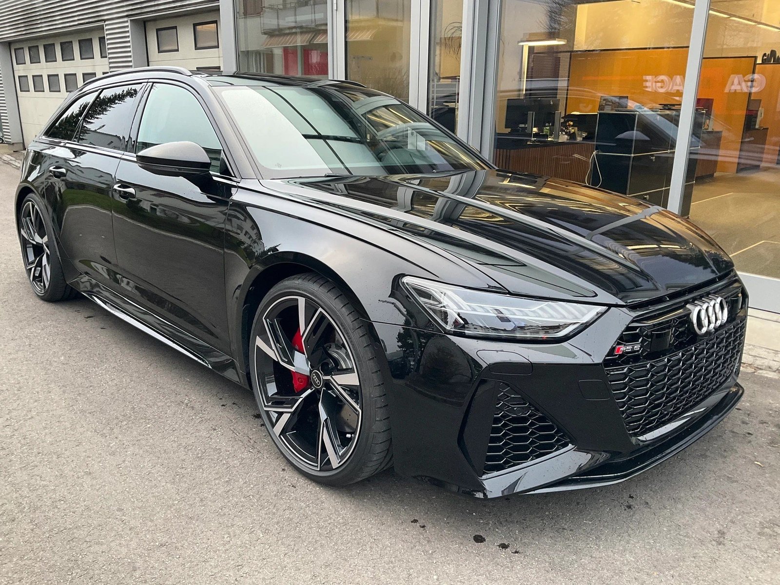 AUDI RS6 Avant 4.0 TFSI V8 quattro ***NEUPREIS 190'900 SFR**, Mild-Hybrid Petrol/Electric, New car, Automatic - 3