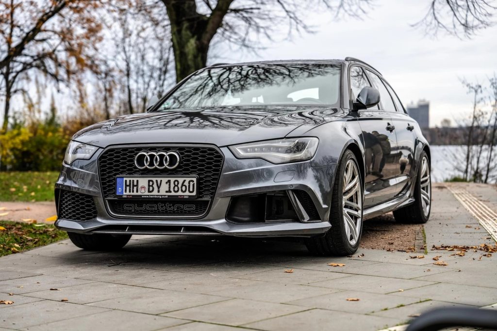 AUDI RS6 Avant