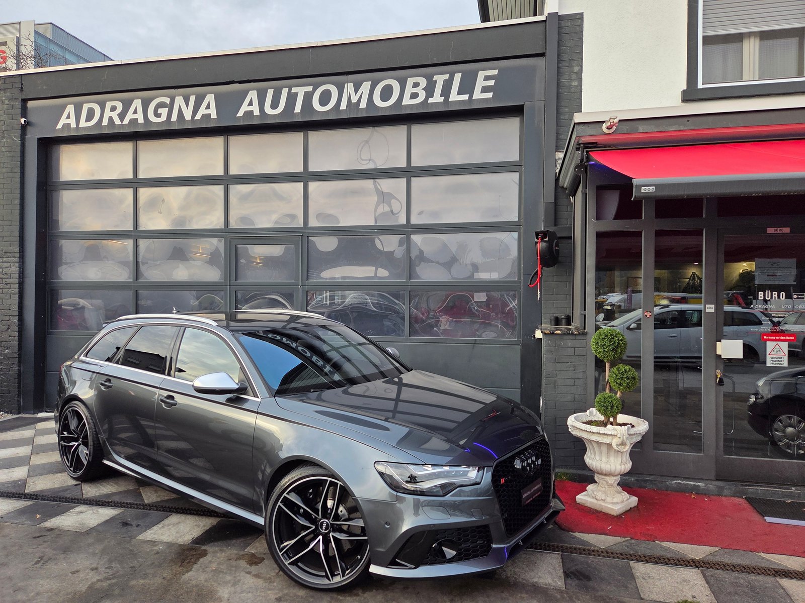 AUDI RS6 Avant 4.0 TFSI V8 quattro Tiptronic, Benzin, Occasion / Gebraucht, Automatik - 3