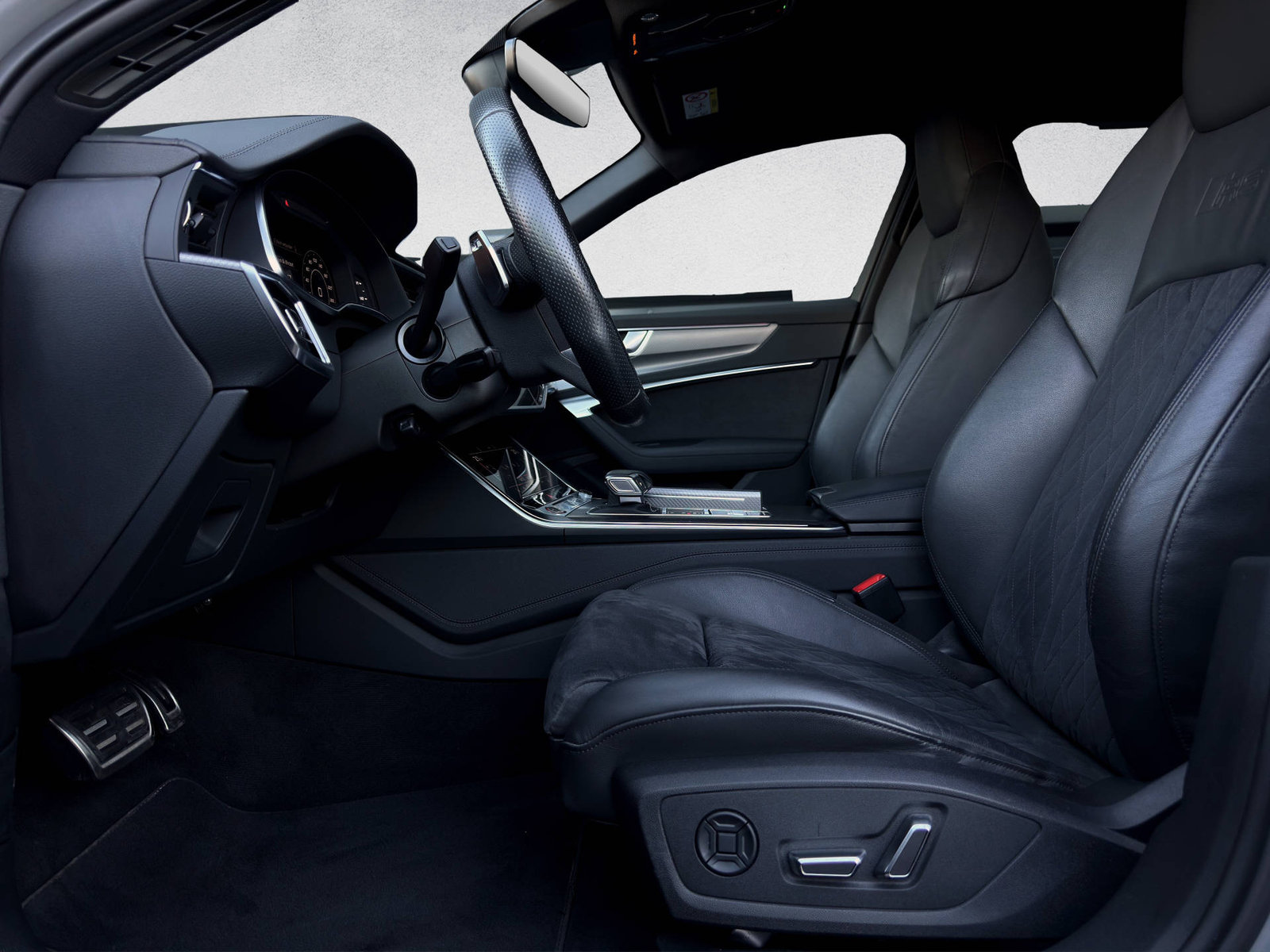 AUDI RS6 Avant 4.0 V8 TFSI quattro T-Tronic, Mild-Hybrid Benzin/Elektro, Occasion / Gebraucht, Automatik - 7