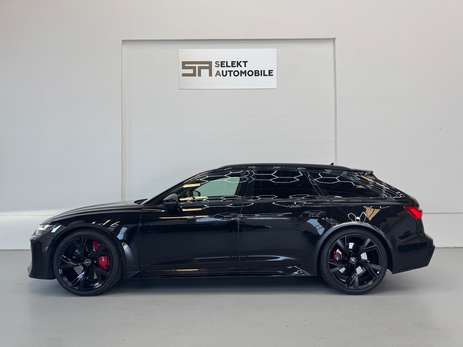 AUDI RS6 Avant 4.0 TFSI V8 quattro, Mild-Hybrid Petrol/Electric, Second hand / Used, Automatic - 4