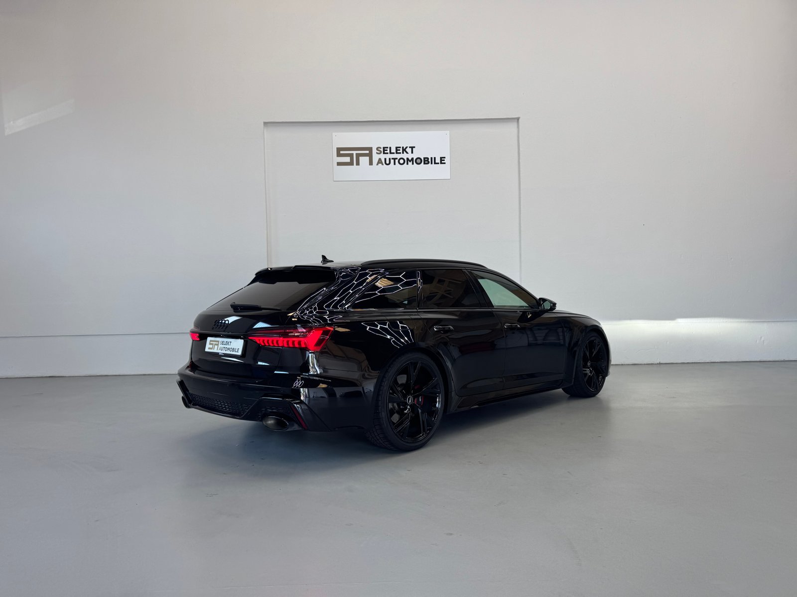 AUDI RS6 Avant 4.0 TFSI V8 quattro, Mild-Hybrid Petrol/Electric, Second hand / Used, Automatic - 6