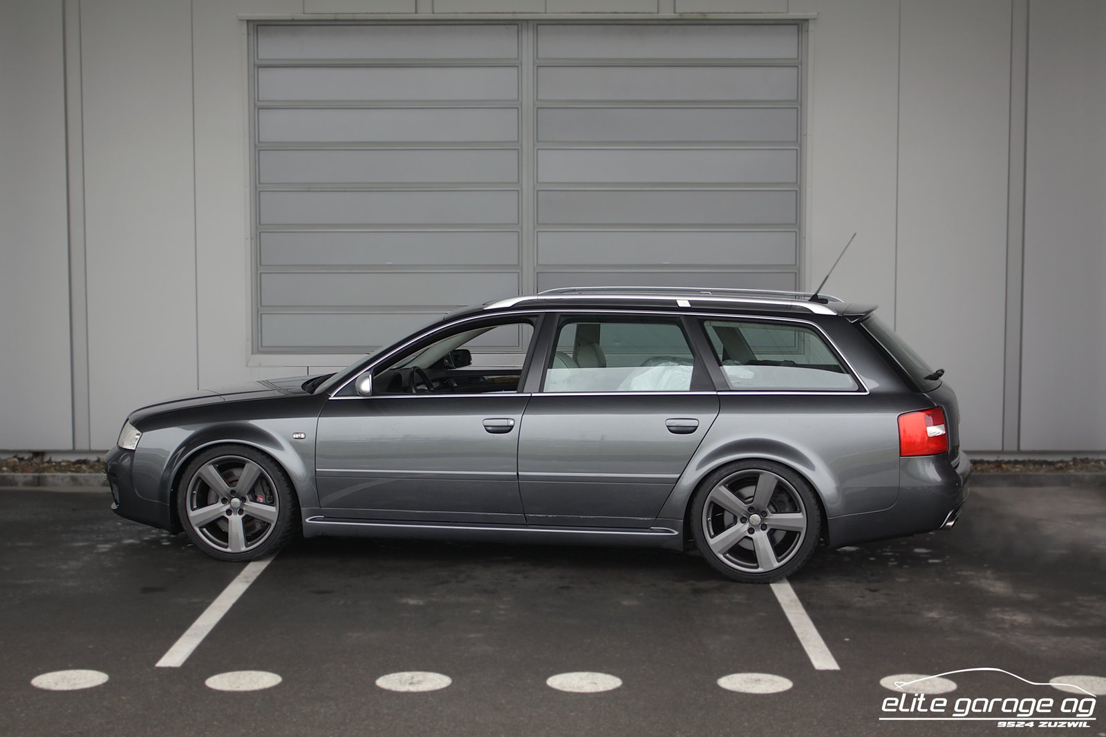 AUDI RS6 Avant quattro tiptronic, Benzin, Occasion / Gebraucht, Automatik - 3