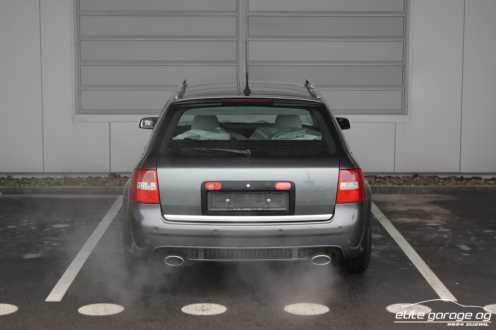 AUDI RS6 Avant quattro tiptronic, Benzin, Occasion / Gebraucht, Automatik - 4