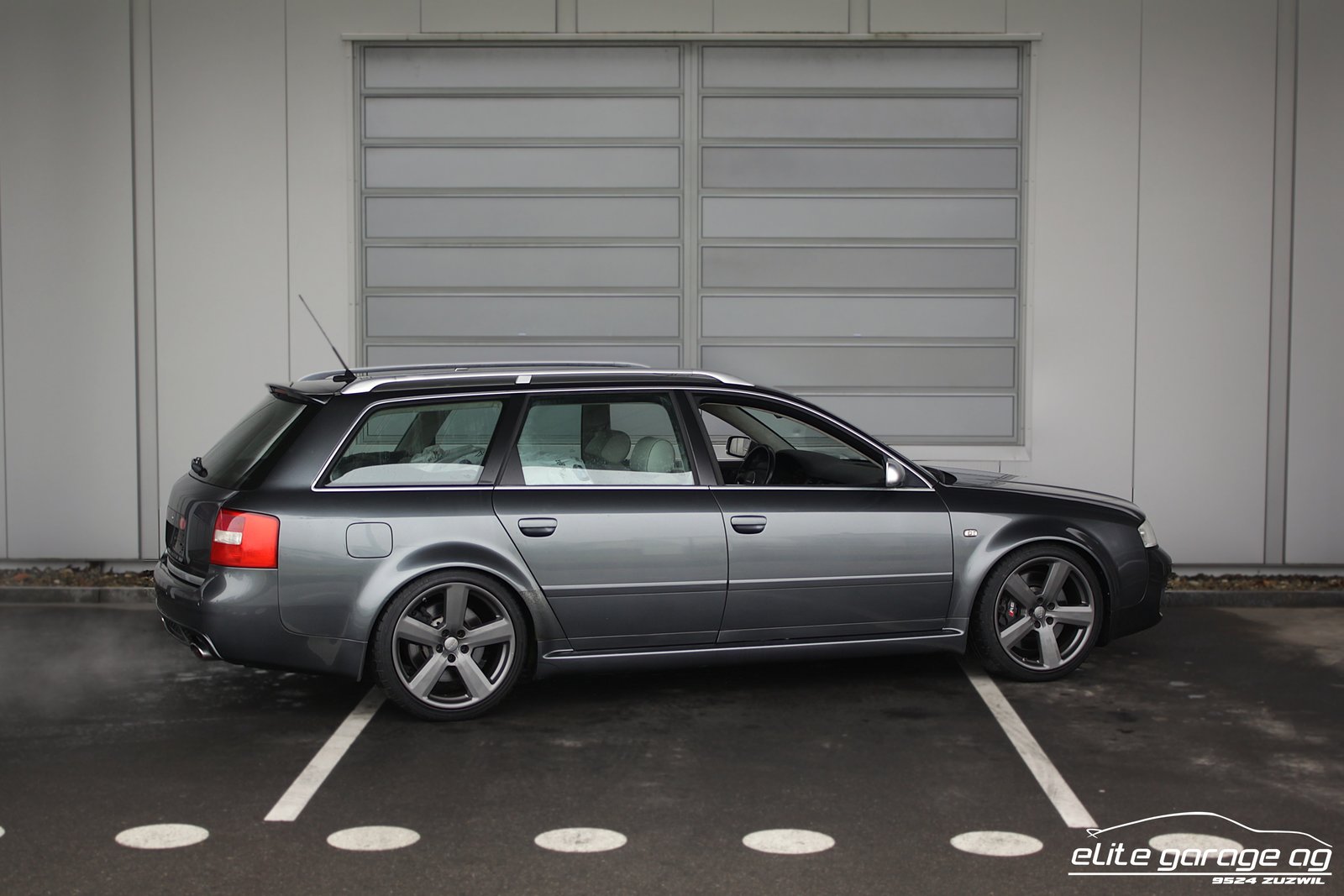 AUDI RS6 Avant quattro tiptronic, Benzin, Occasion / Gebraucht, Automatik - 5