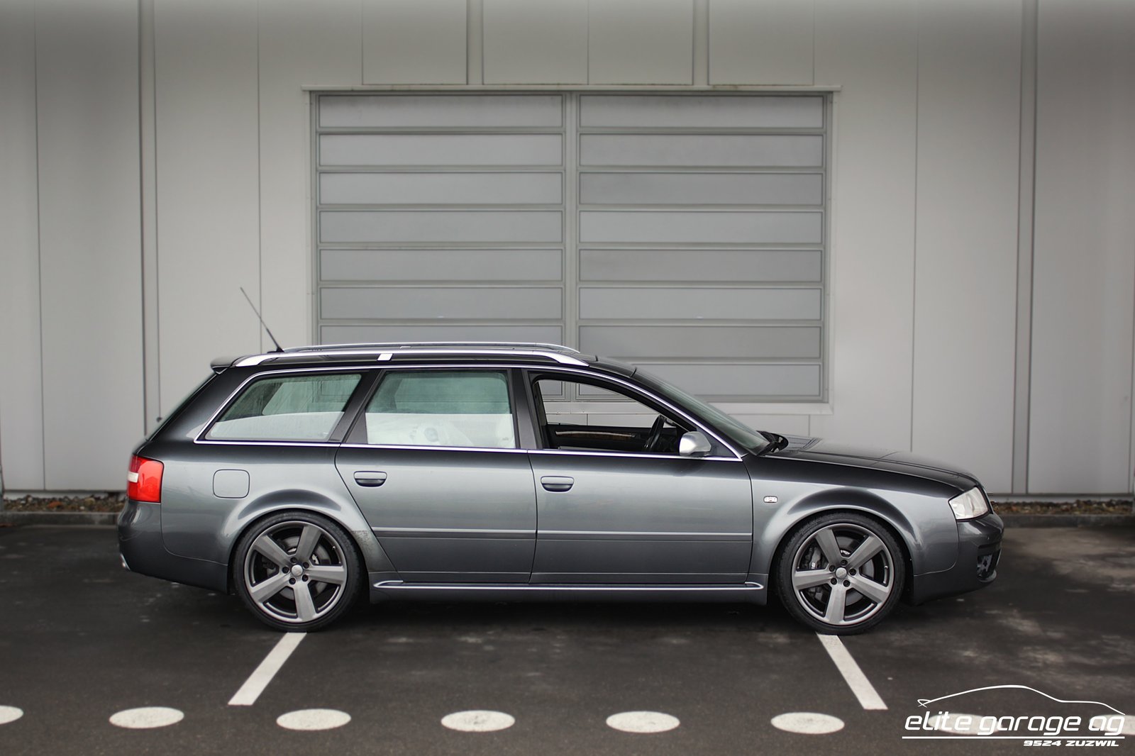 AUDI RS6 Avant quattro tiptronic, Benzin, Occasion / Gebraucht, Automatik - 6