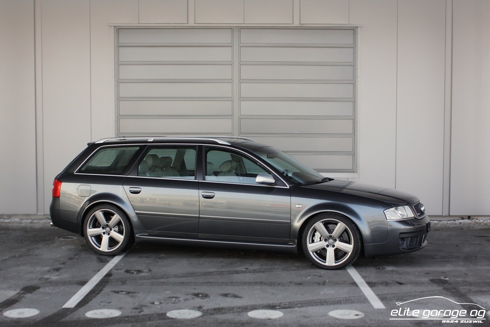 AUDI RS6 Avant QUATTRO SPORTEC 528 PS, Benzin, Occasion / Gebraucht, Automatik - 7