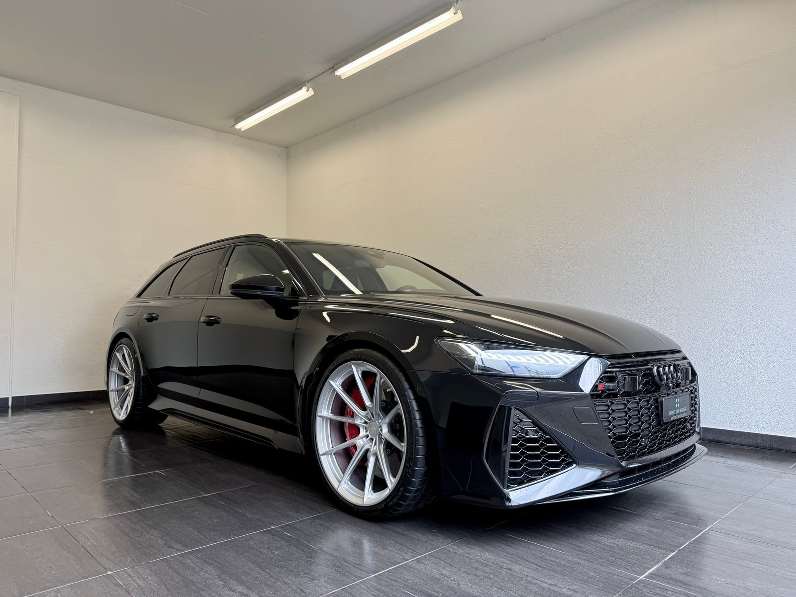 AUDI RS6 Avant, Mild-Hybrid Petrol/Electric, Second hand / Used, Automatic - 3