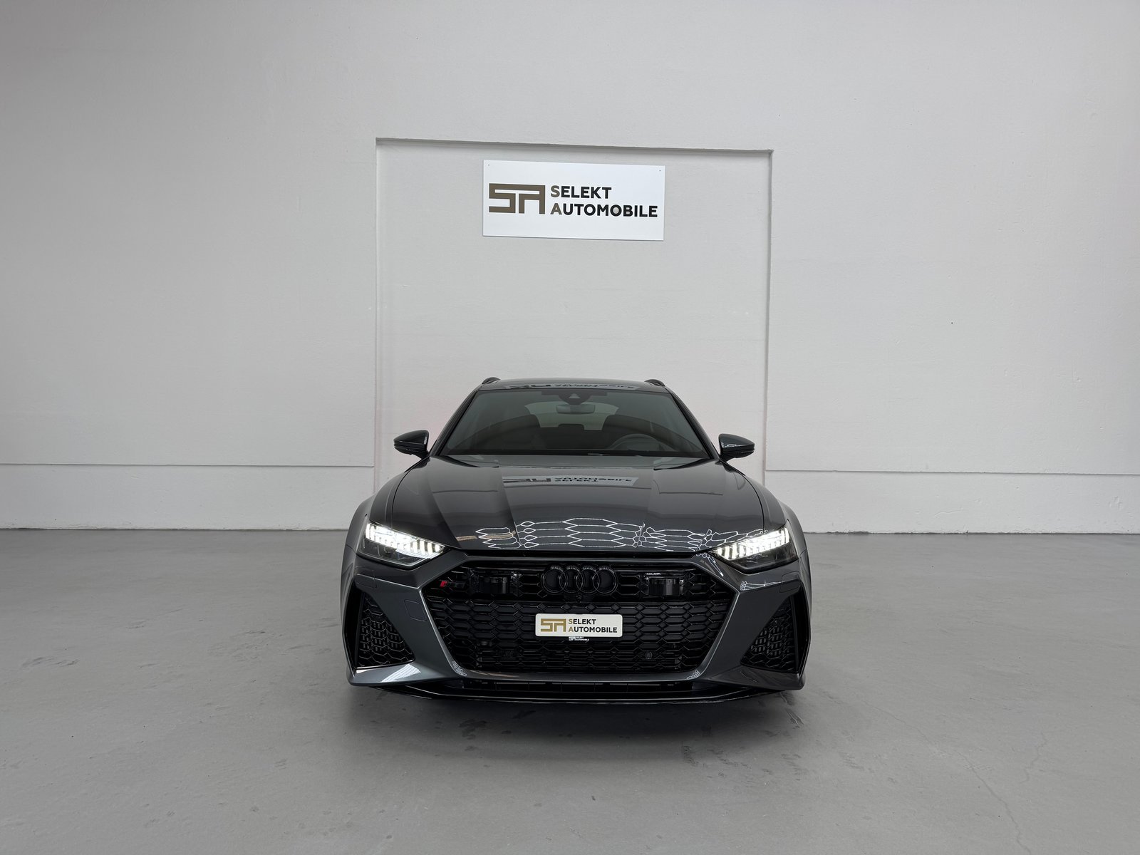 AUDI RS6 Avant 4.0 TFSI V8 Performance quattro VMax 280km/h, Mild-Hybrid Petrol/Electric, Second hand / Used, Automatic - 3
