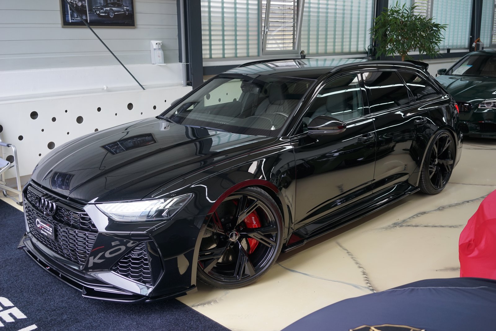 AUDI RS6 Avant 4.0 TFSI V8 quattro, Hybride Léger Essence/Électricité, Occasion / Utilisé, Automatique - 3