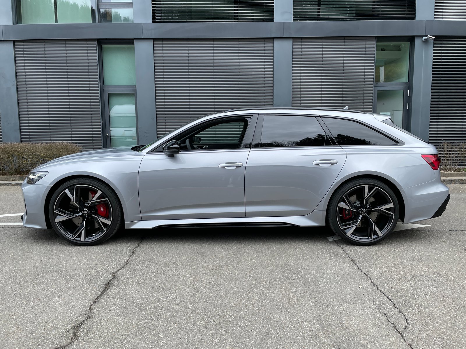 AUDI RS6 Avant 4.0 TFSI V8 quattro, Mild-Hybrid Petrol/Electric, Second hand / Used, Automatic - 2