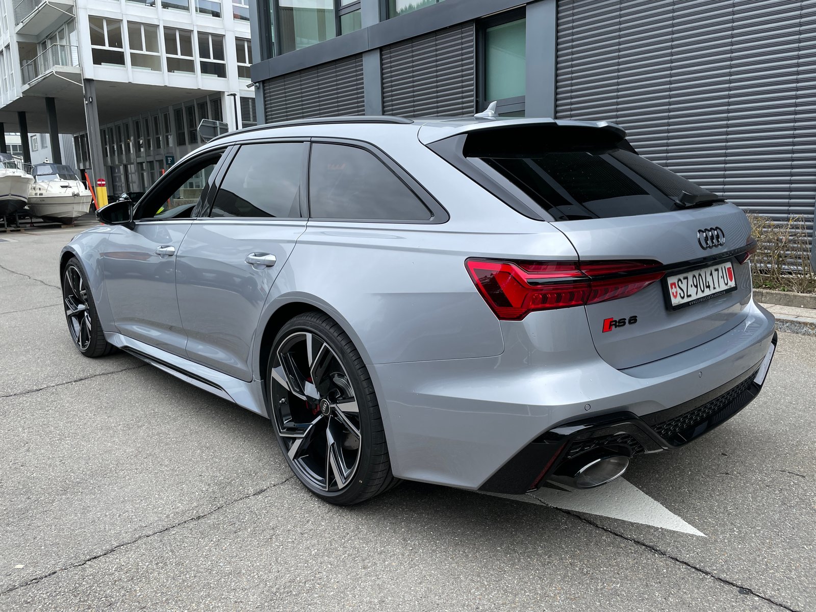 AUDI RS6 Avant 4.0 TFSI V8 quattro, Mild-Hybrid Petrol/Electric, Second hand / Used, Automatic - 3