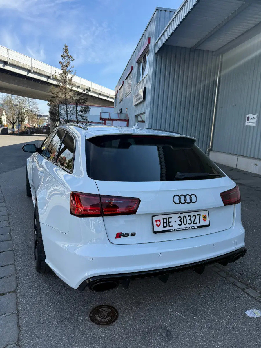 AUDI RS6 Avant 4.0 V8 TFSI perform. qu. T-Tr., Benzina, Occasioni / Usate, Automatico - 3
