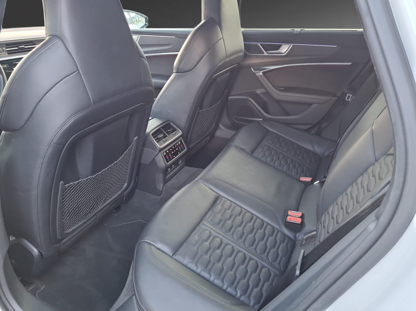 AUDI RS 6 Avant, Benzin, Occasion / Gebraucht, Automatik - 7