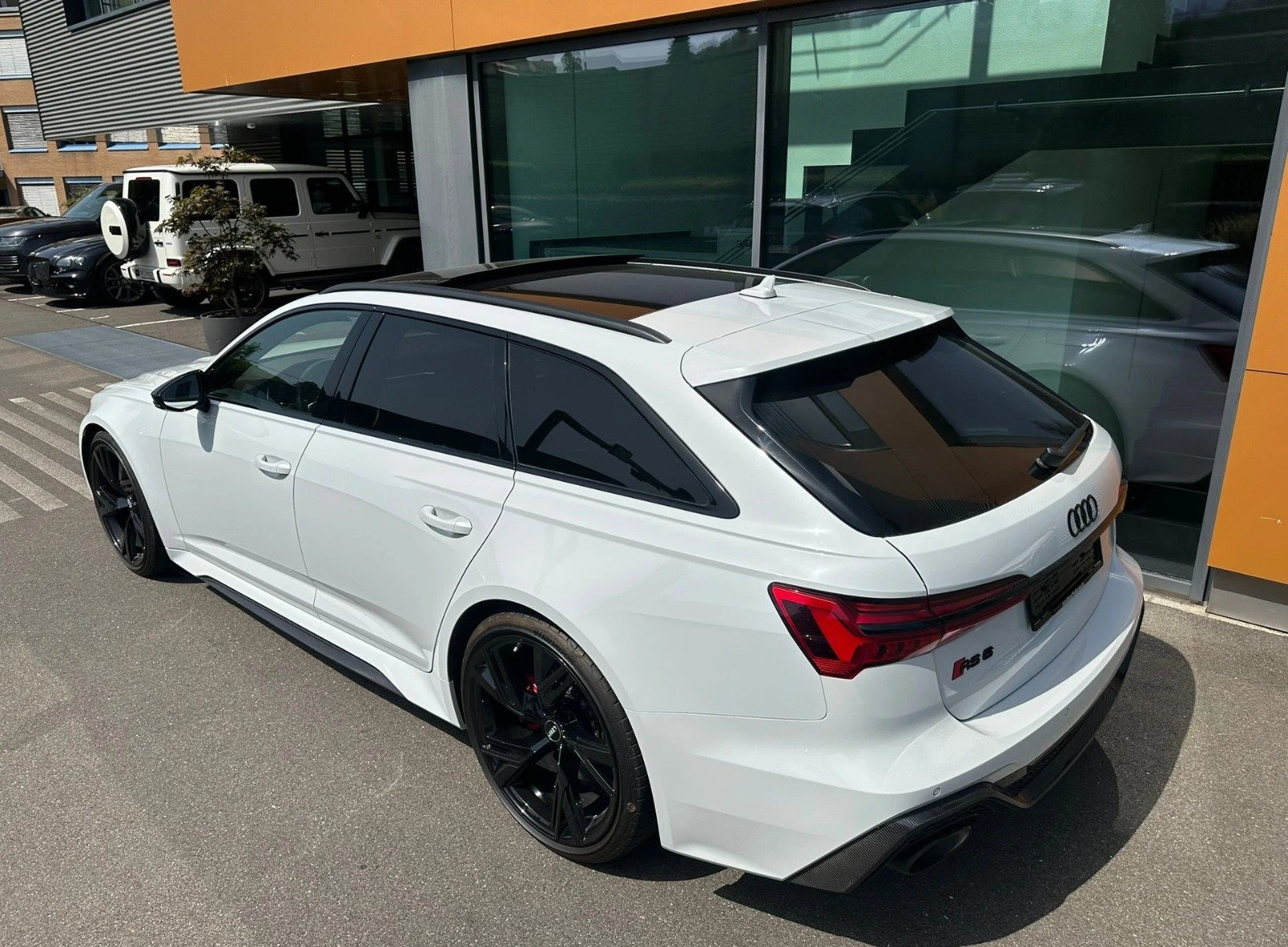 AUDI RS6 Avant 4.0 V8 TFSI quattro T-Tronic / KERAMIK, Mild-Hybrid Benzin/Elektro, Occasion / Gebraucht, Automatik - 2