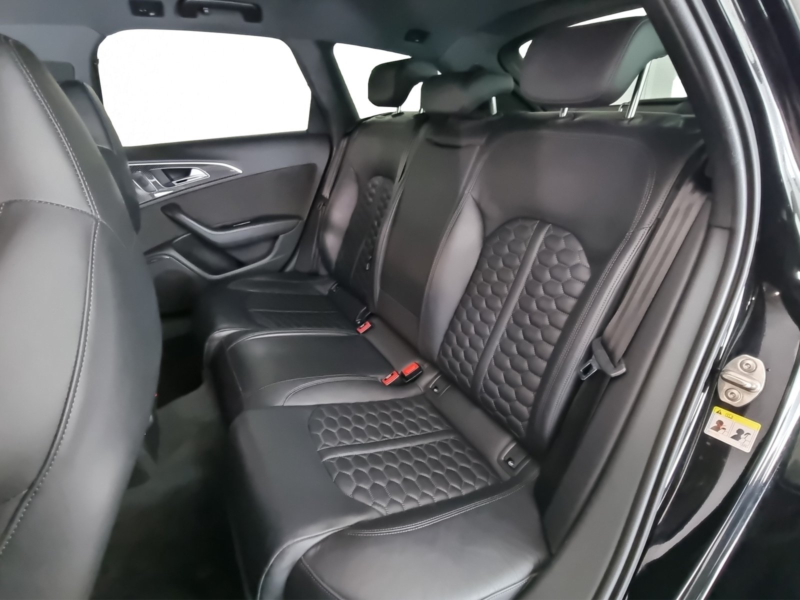 AUDI RS6 Avant 4.0 V8 TFSI performance quattro, Benzin, Occasion / Gebraucht, Automatik - 7