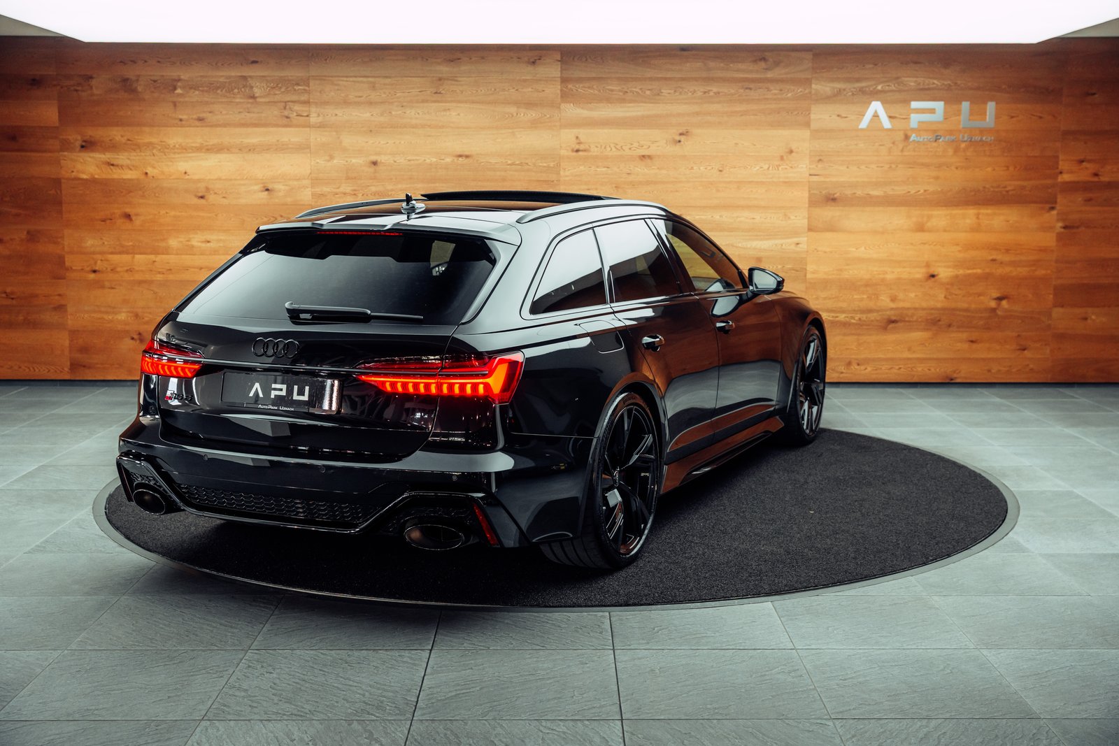 AUDI RS6 Avant 4.0 TFSI V8 quattro, Mild-Hybrid Petrol/Electric, Second hand / Used, Automatic - 2