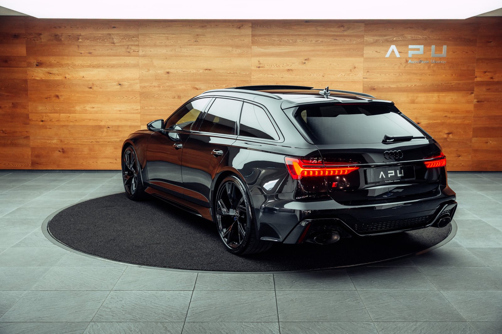 AUDI RS6 Avant 4.0 TFSI V8 quattro, Mild-Hybrid Petrol/Electric, Second hand / Used, Automatic - 3