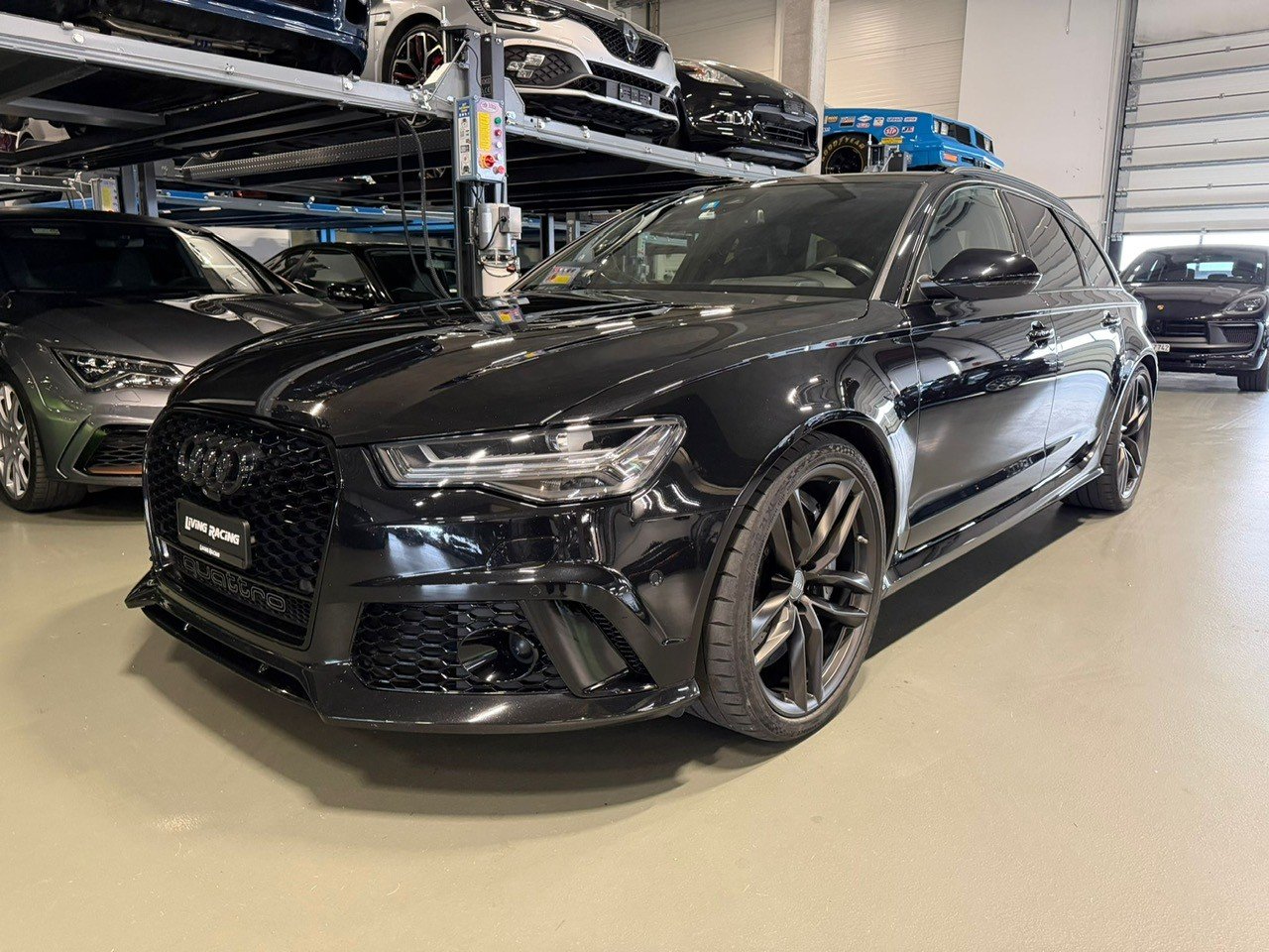 AUDI RS6 Avant 4.0 TFSI V8 performance *akra + ceram.*, Petrol, Second hand / Used, Automatic - 2