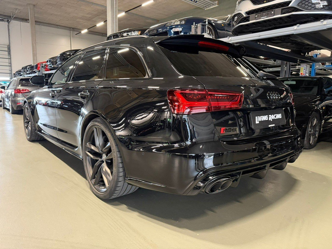 AUDI RS6 Avant 4.0 TFSI V8 performance *akra + ceram.*, Petrol, Second hand / Used, Automatic - 3