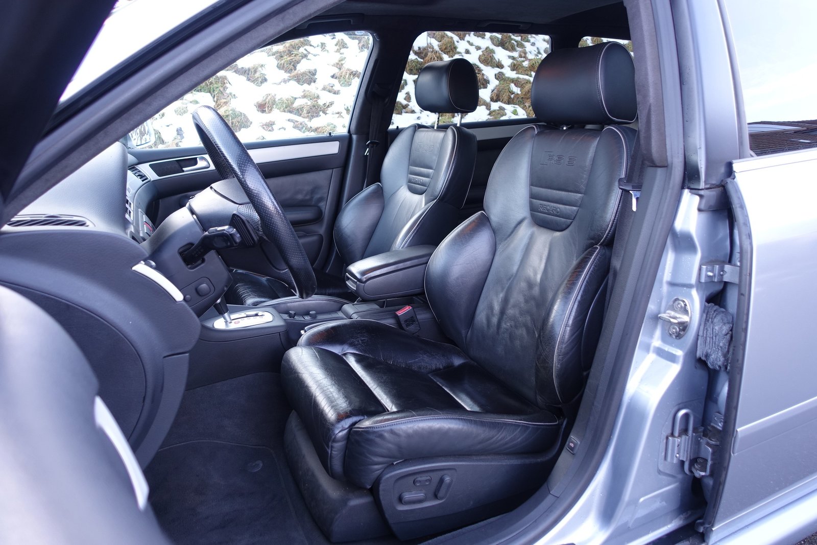 AUDI RS6 Avant quattro tiptronic, Petrol, Second hand / Used, Automatic - 4
