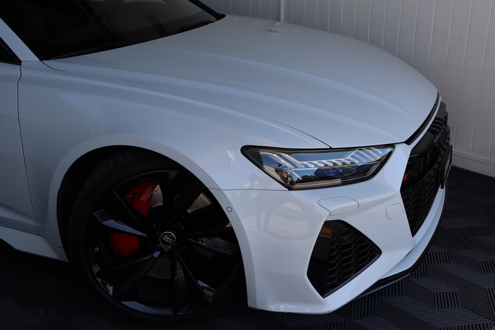 AUDI RS6 Avant 4.0 TFSI V8 quattro **CH-FZ**, Mild-Hybrid Petrol/Electric, Second hand / Used, Automatic - 4