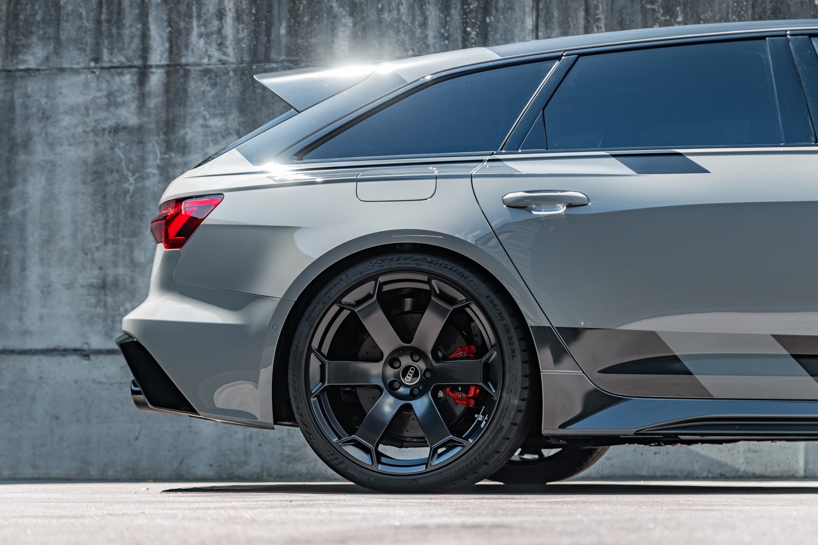 AUDI RS6 Avant GT 4.0 TFS quattro 1 of 660, Mild-Hybrid Petrol/Electric, Second hand / Used, Automatic - 3