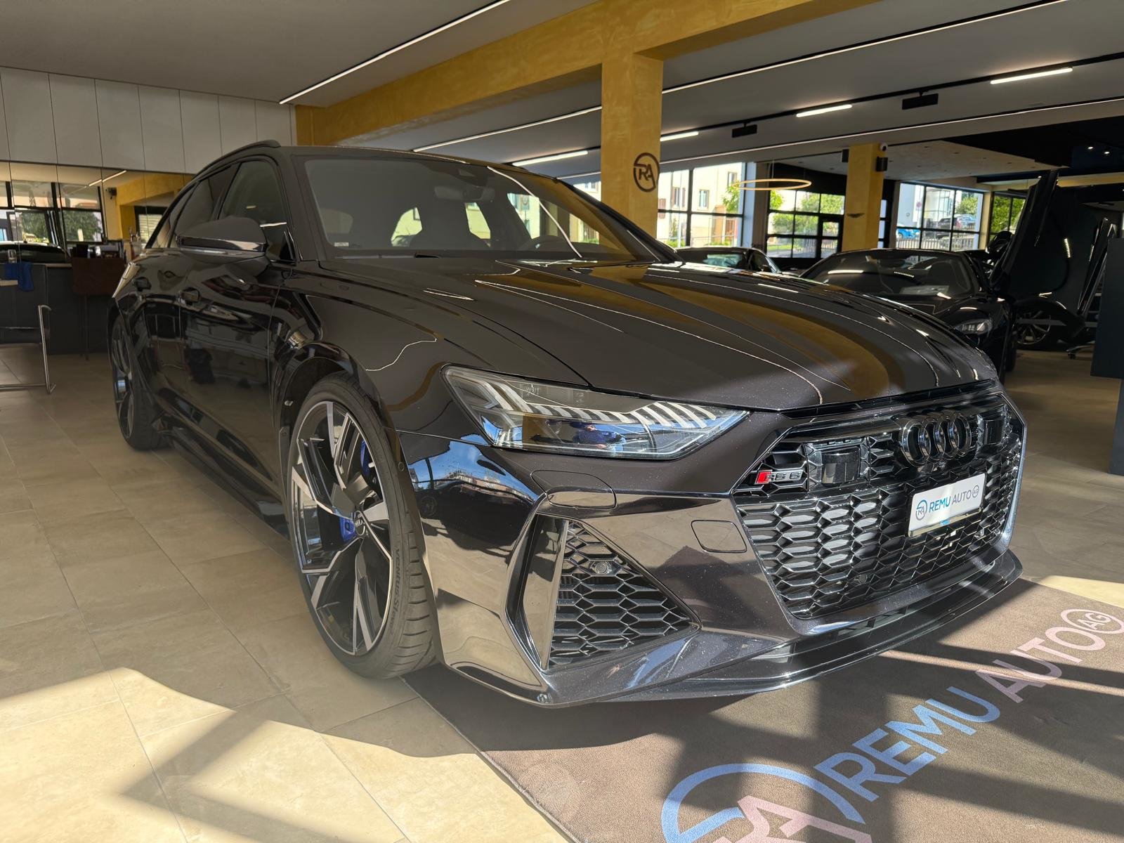 AUDI RS6 Avant 4.0 TFSI V8 quattro