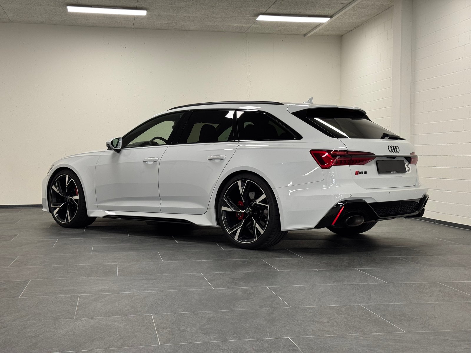 AUDI RS6 Avant 4.0 TFSI V8 quattro Keramikbremse / Sitzlüft, Mild-Hybrid Petrol/Electric, Second hand / Used, Automatic - 3