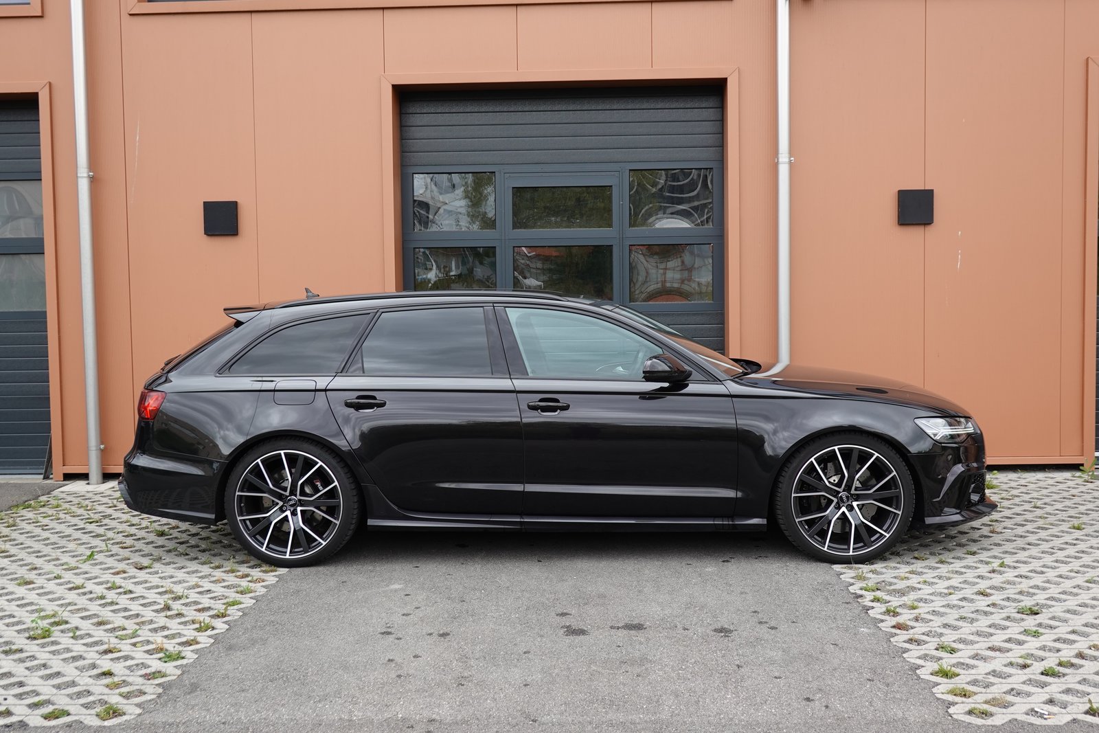 AUDI RS6 Avant 4.0 TFSI V8 performance * Edition Performance, Benzin, Occasion / Gebraucht, Automatik - 4