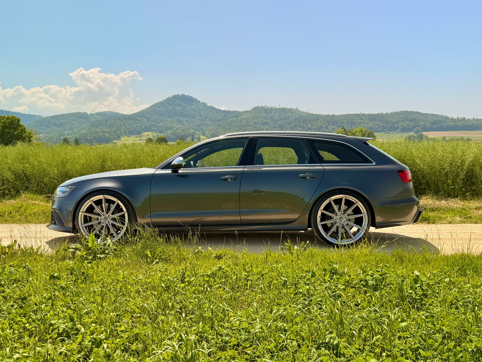 AUDI RS6 Avant 4.0 TFSI V8 quattro Tiptronic, Benzin, Occasion / Gebraucht, Automatik - 2
