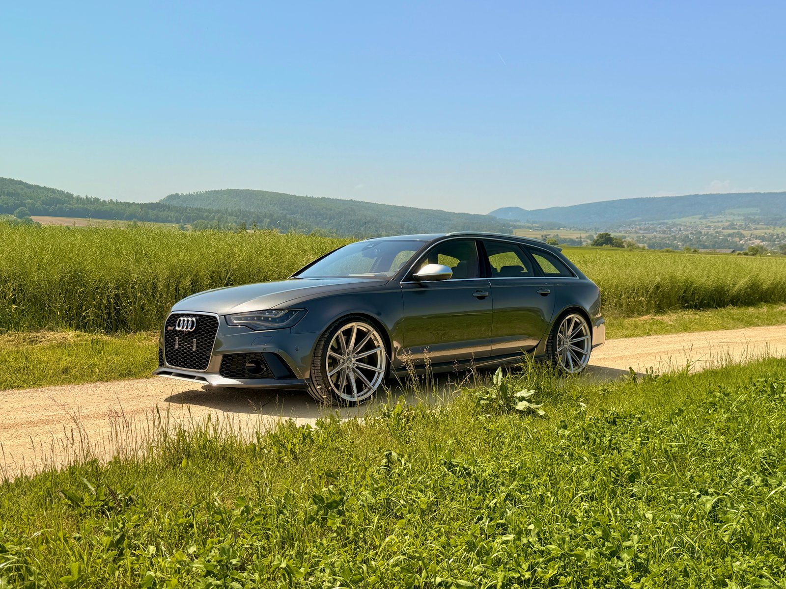 AUDI RS6 Avant 4.0 TFSI V8 quattro Tiptronic, Benzin, Occasion / Gebraucht, Automatik - 3