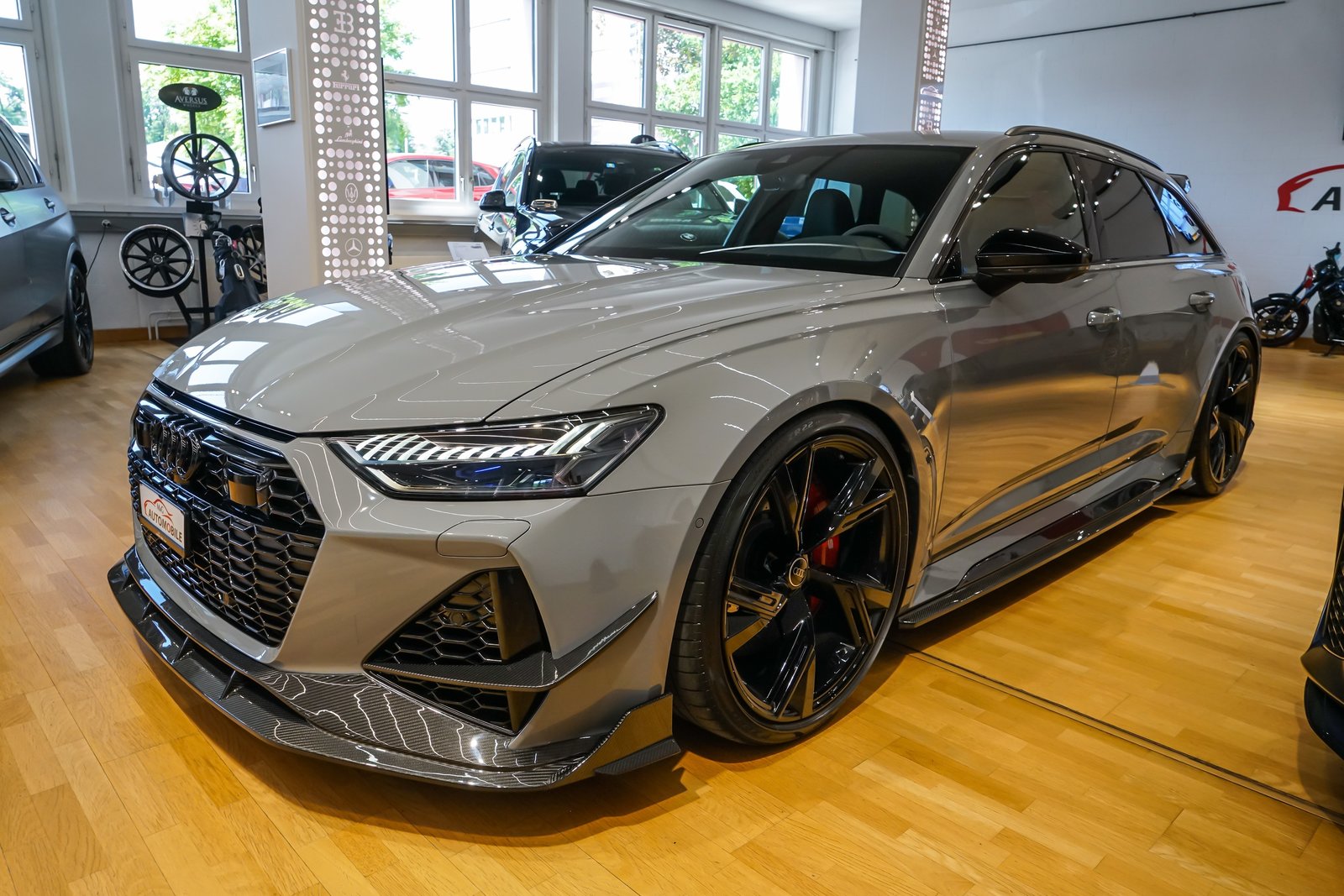 AUDI RS6 Avant 4.0 TFSI V8 quattro Carbon Bodykit