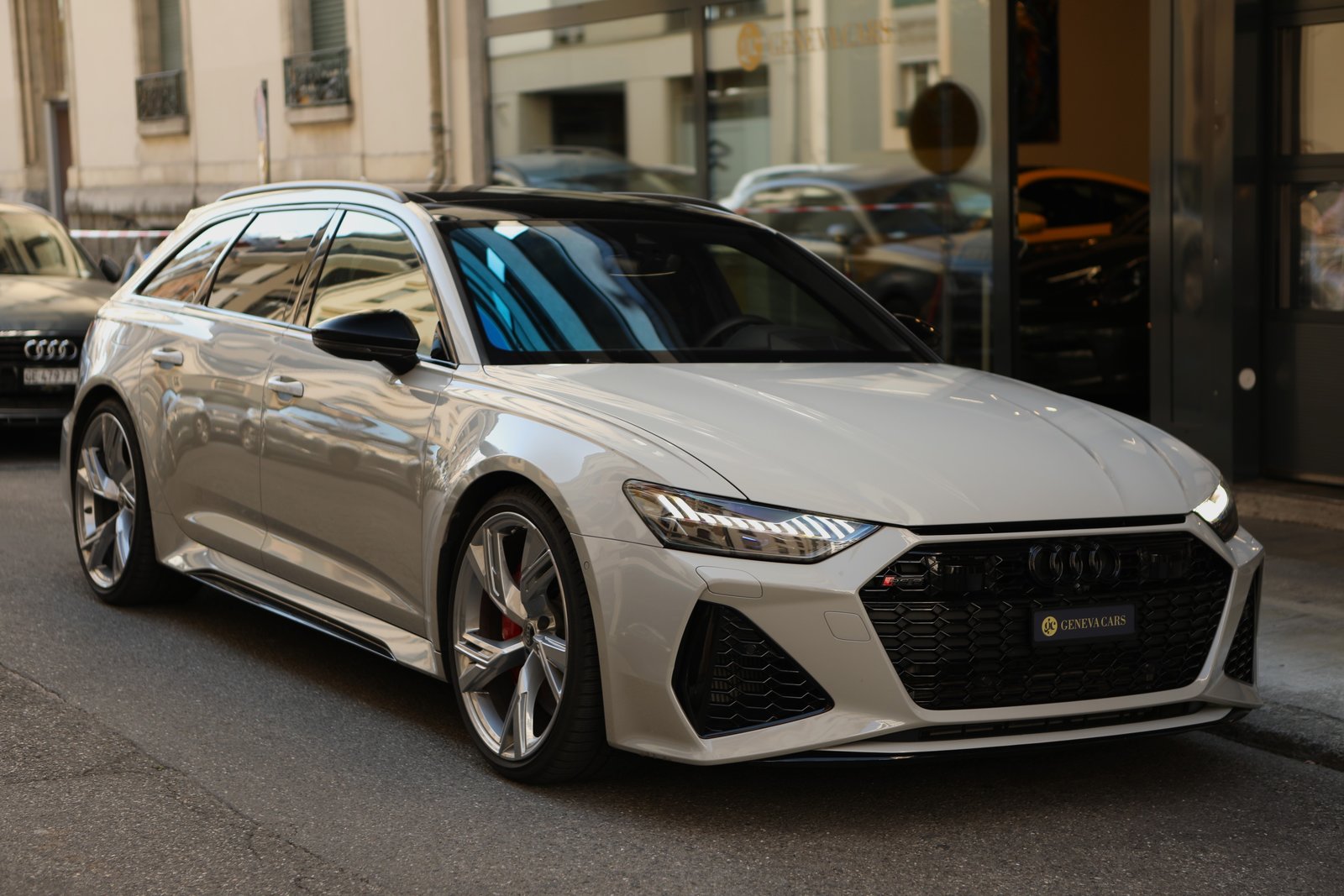 AUDI RS6 Avant 4.0 TFSI V8 quattro, Hybride Léger Essence/Électricité, Occasion / Utilisé, Automatique - 2