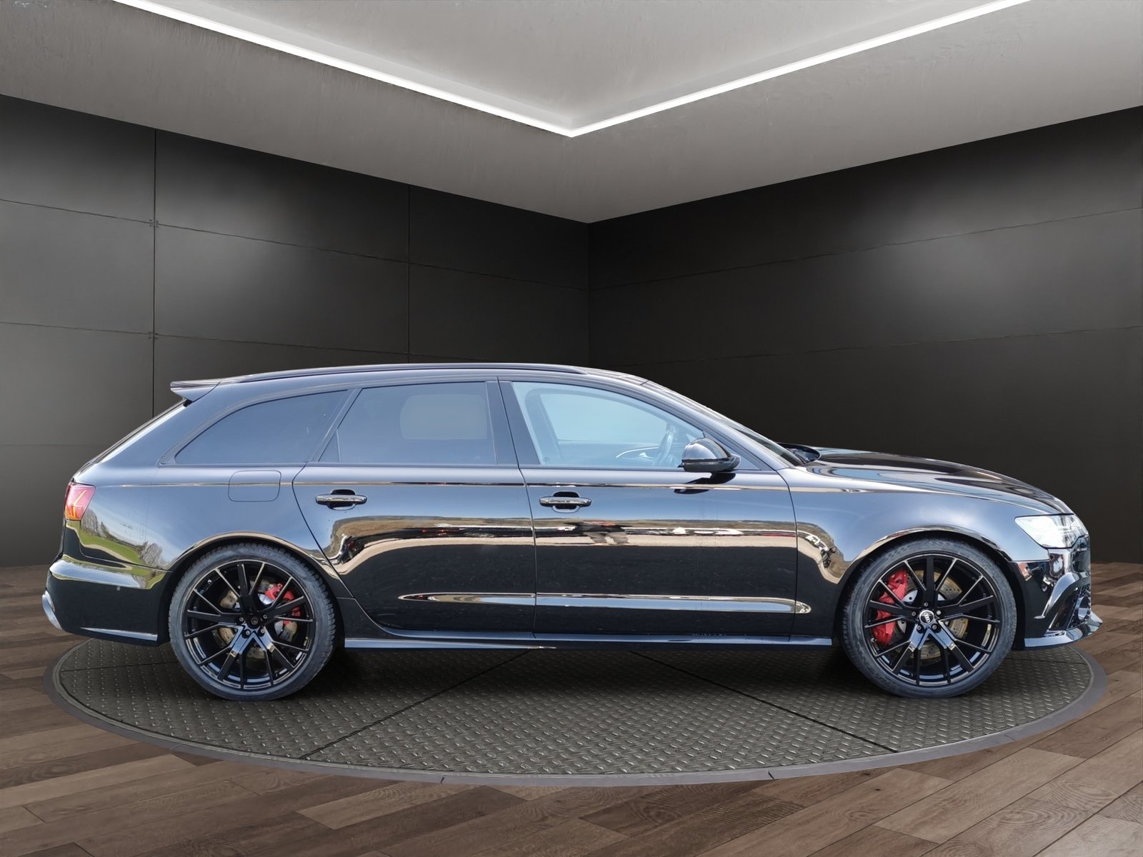 AUDI RS6 Avant 4.0 TFSI V8 performance quattro, Benzin, Occasion / Gebraucht, Automatik - 4