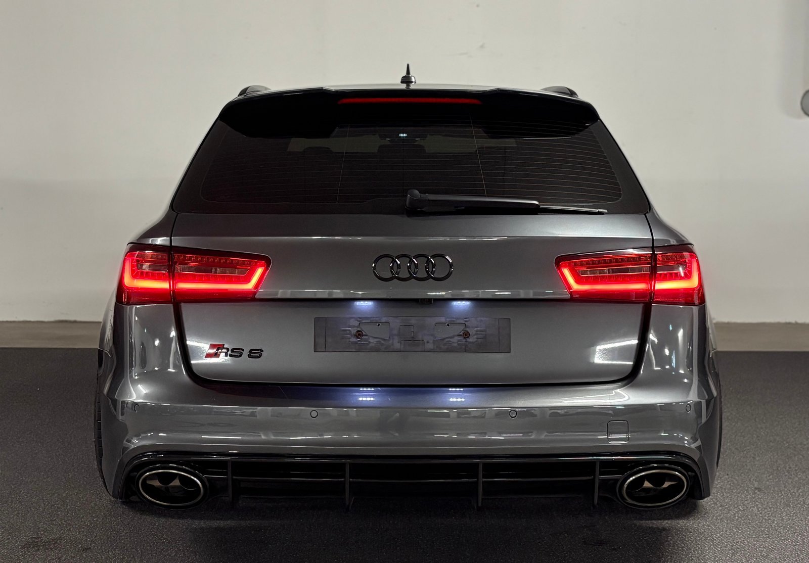 AUDI RS6 Avant 4.0 TFSI V8 quattro Tiptronic 600 ab MFK, Petrol, Second hand / Used, Automatic - 5