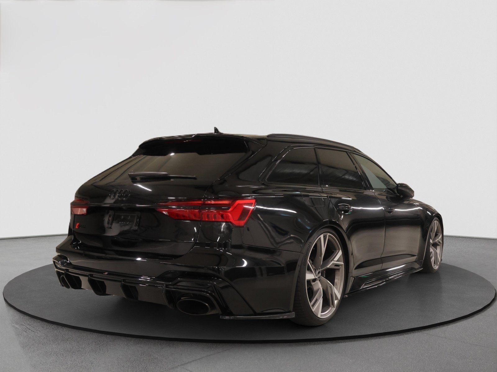 AUDI RS6 Avant 4.0 TFSI V8 quattro, Mild-Hybrid Petrol/Electric, Second hand / Used, Automatic - 5