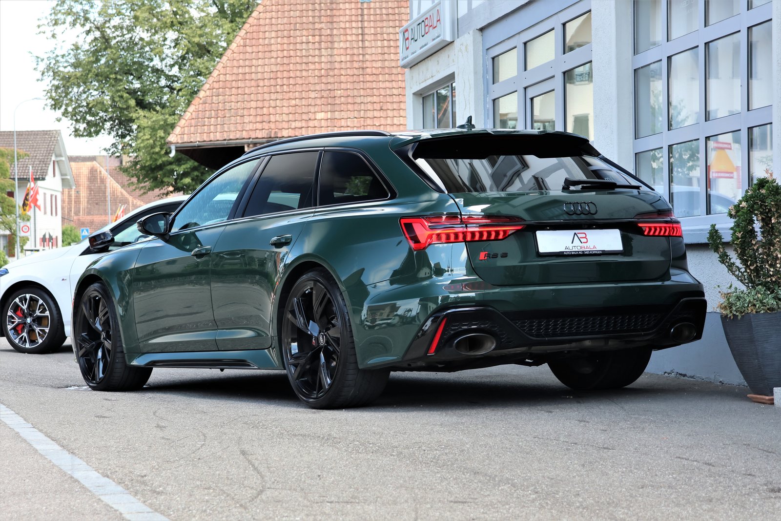 AUDI RS6 Avant 4.0 TFSI V8 Performance quattro (CH) *Exclusi, Hybride Léger Essence/Électricité, Occasion / Utilisé, Automatique - 3