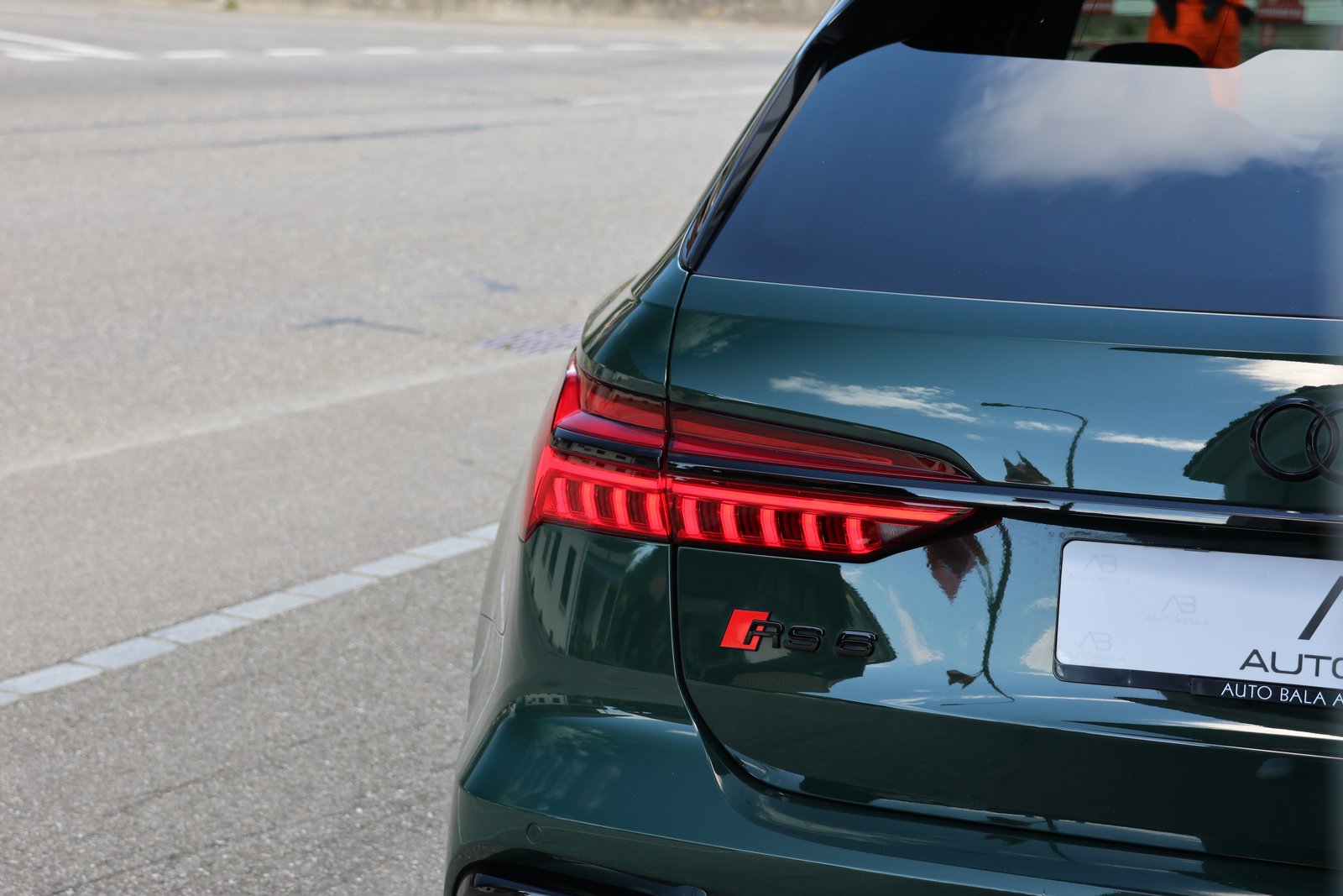 AUDI RS6 Avant 4.0 TFSI V8 Performance quattro (CH) *Exclusi, Hybride Léger Essence/Électricité, Occasion / Utilisé, Automatique - 6