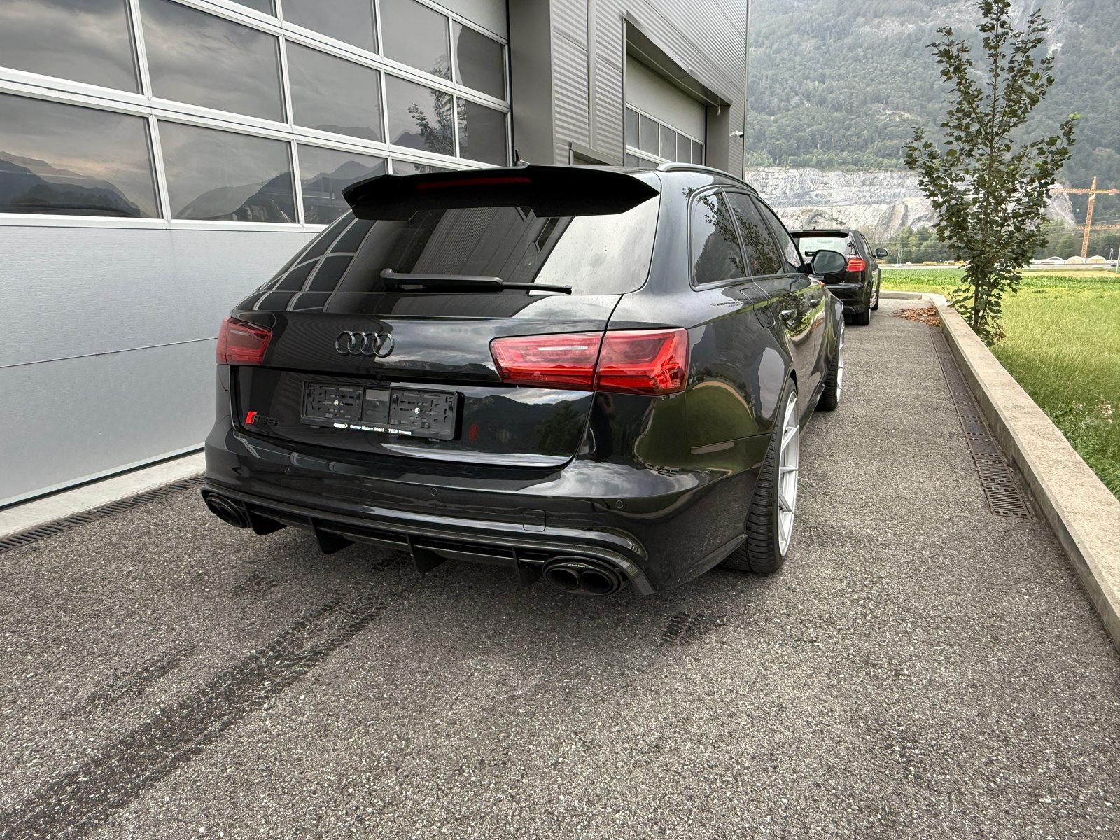 AUDI RS6 Avant 4.0 TFSI V8 performance quattro - AKRAPOVIC, Benzin, Occasion / Gebraucht, Automatik - 3