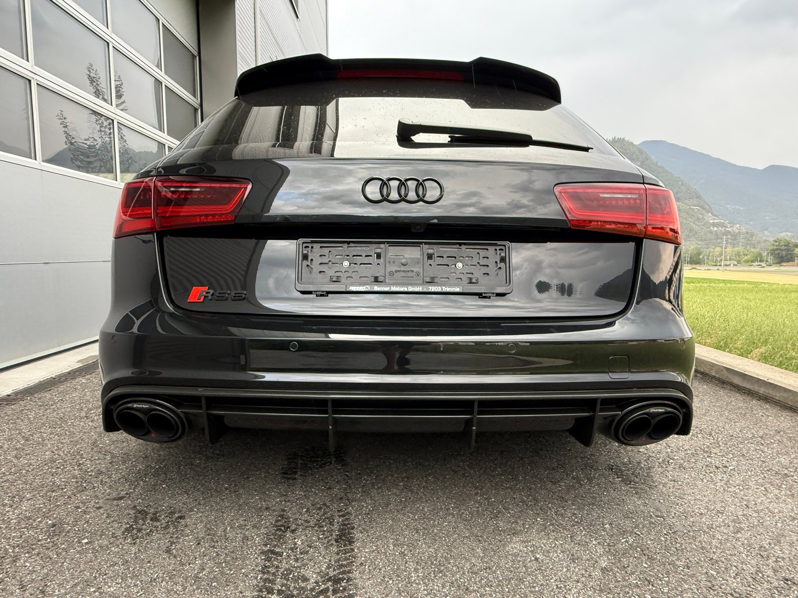 AUDI RS6 Avant 4.0 TFSI V8 performance quattro - AKRAPOVIC, Benzin, Occasion / Gebraucht, Automatik - 4
