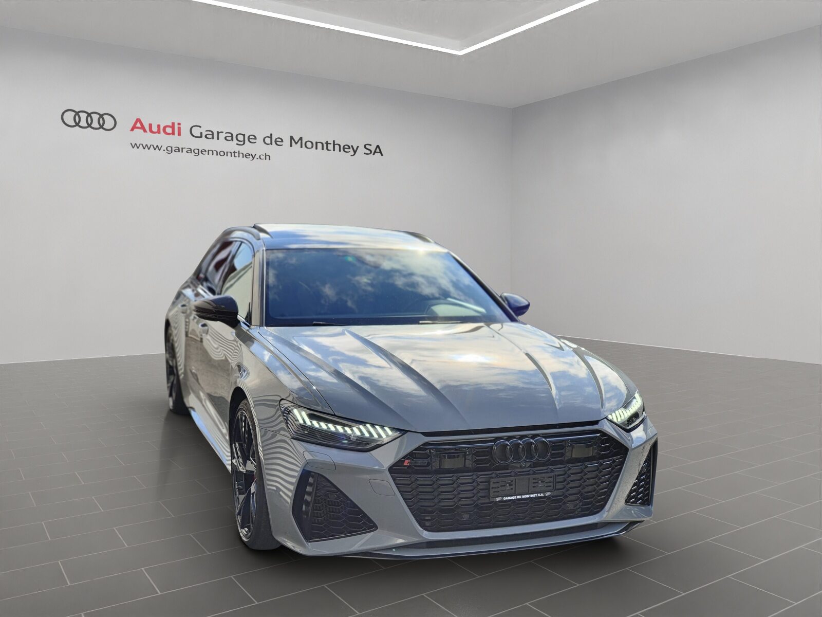 AUDI RS 6 Avant, Petrol, Second hand / Used, Automatic - 2