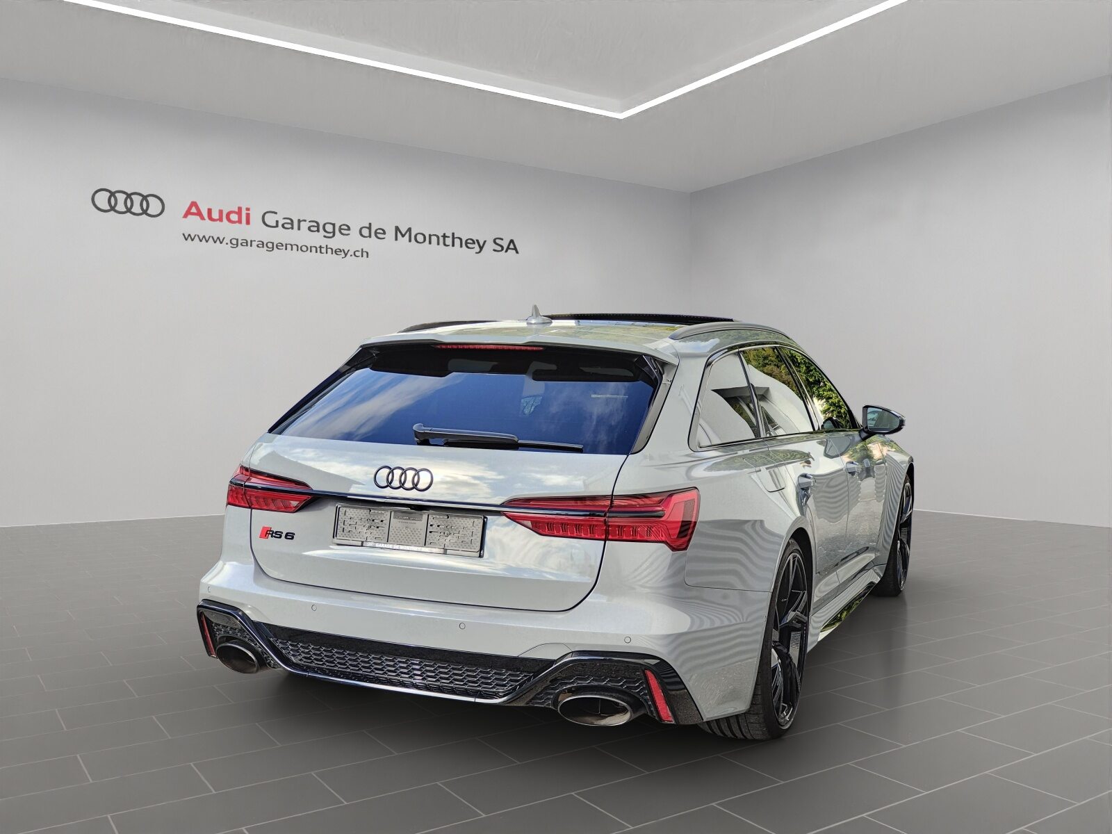AUDI RS 6 Avant, Petrol, Second hand / Used, Automatic - 3