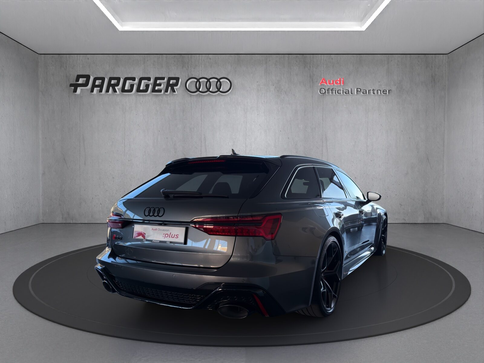 AUDI RS 6 Avant Performance, Benzin, Occasion / Gebraucht, Automatik - 6